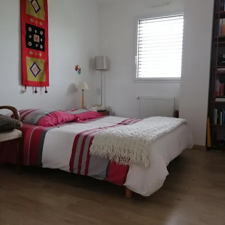 Vakantiehuis Maison De Avec Jardin En Lisiere De Campagne *