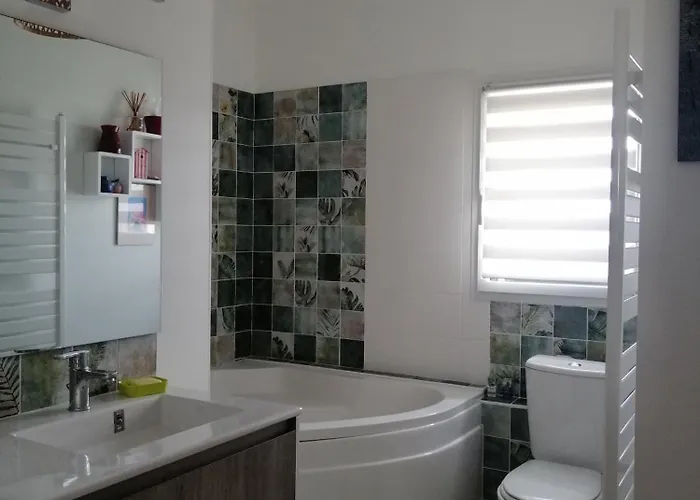 Maison De Avec Jardin En Lisiere De Campagne